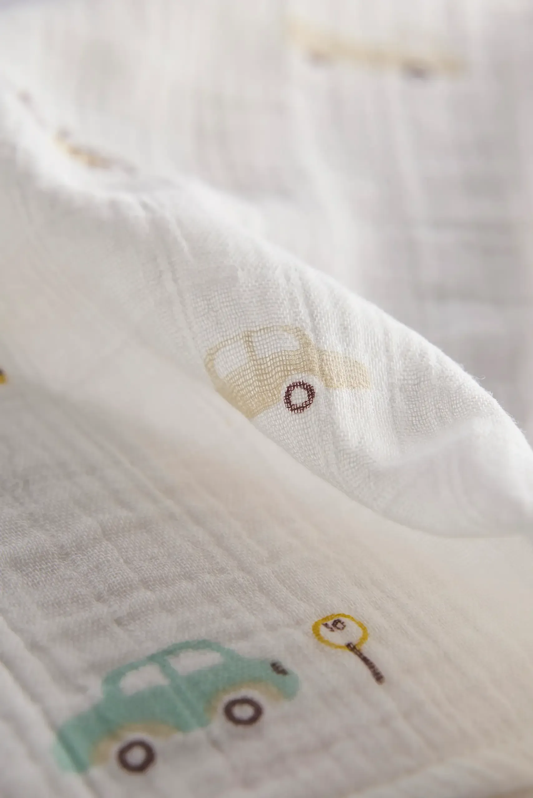 CloudSoft Muslin Towels (Set of 5) - Image 3